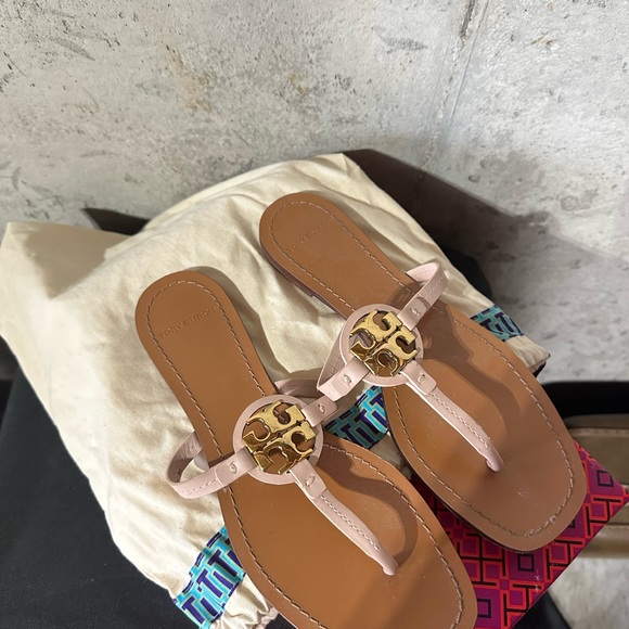 Tory Burch Logo Sandals - Picture 1 of 4